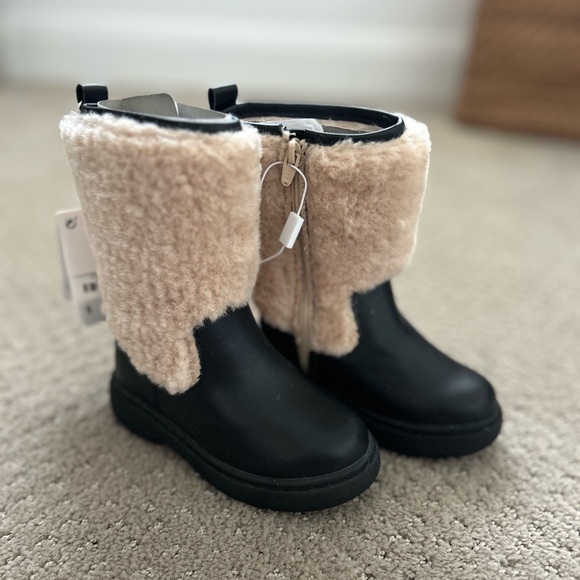 Zara Black and Cream Shearling Tall Boots Size 7 - Picture 1 of 6